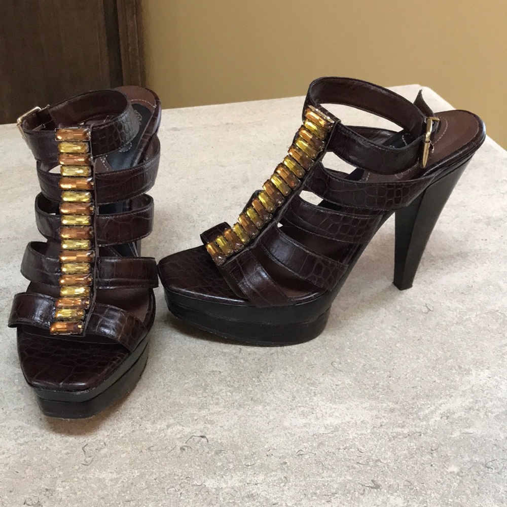 Jessica Bennett platforms size 9